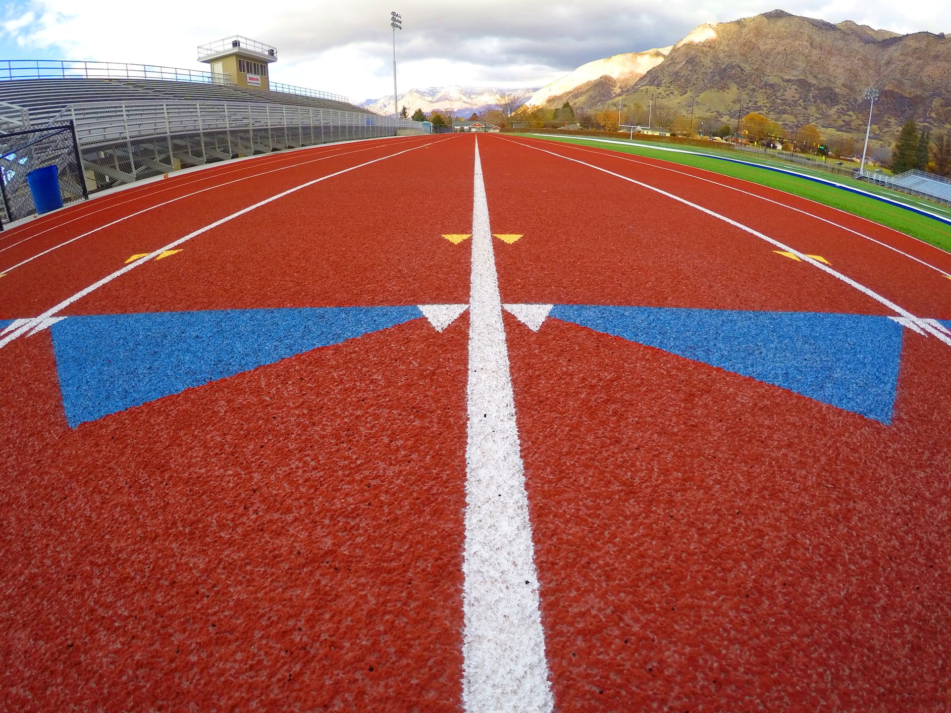 Running track by SafePlay Pro